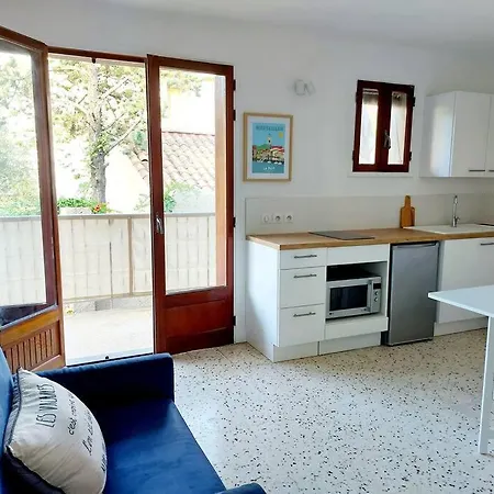 Le Moth Marseillan *